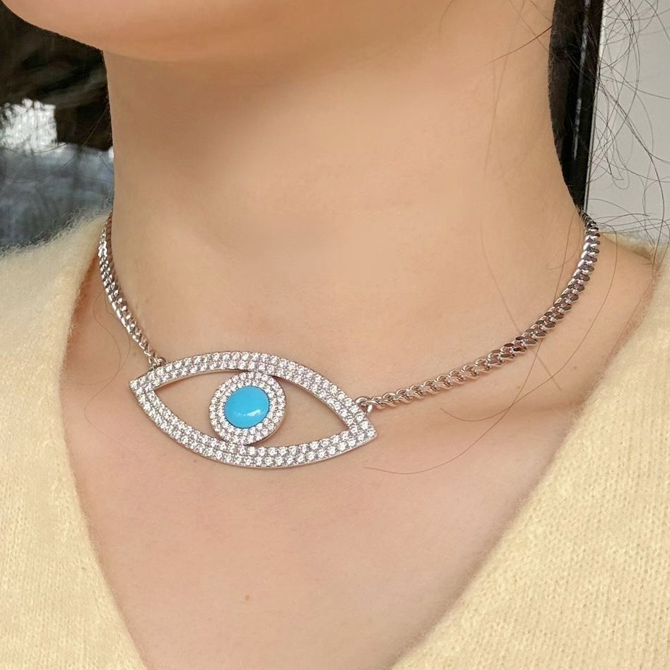 THE OVAL EVIL EYE NECKLACE